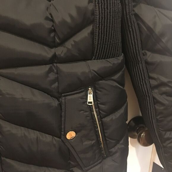 London Fog medium black winter jacket coat faux fur hood - Picture 4 of 6